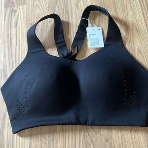 Lululemon air support Bra 32DD with tags. Black
